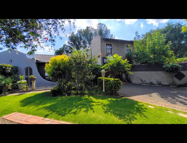 3 BEDROOM HOUSE FOR SALE IN BRACKENHURST